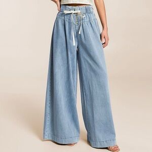 Wide leg pants
